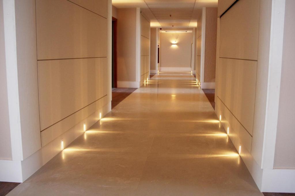 Days Inn By Wyndham Linhares Buitenkant foto